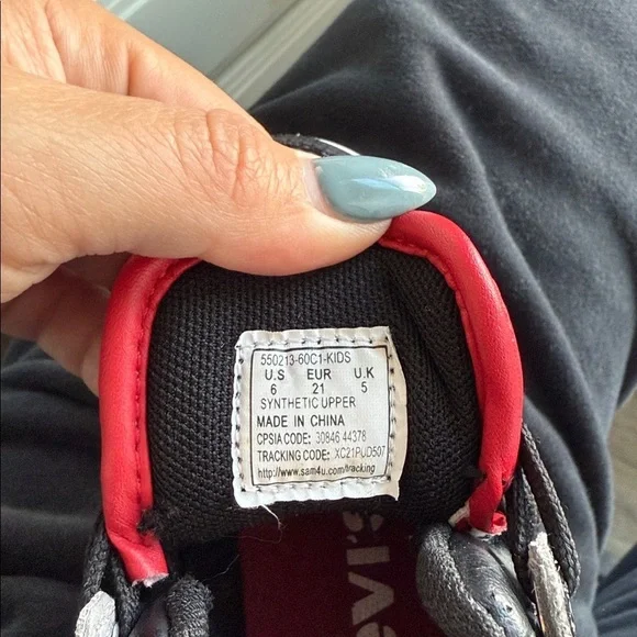 Levi's Black and White Kids High-Tops, size 6 - Picture 6 of 6